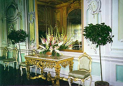 Flower decorations in Hall of Mirrors in Český Krumlov Castle 