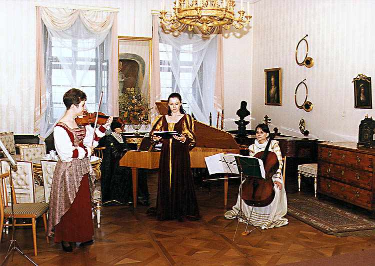 Chamber Music Festival - Music Through the Ages, musical tour of Český Krumlov Castle