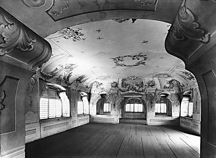 Saal im oberen Stockwerk des Lustschlösschens Bellarie im Schlossgarten in Český Krumlov