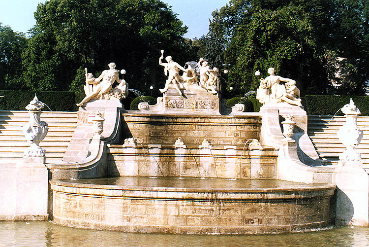 Český Krumlov Castle, Renewed Cascade Fountain in Castle Gardens