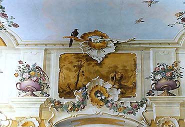 Summer Manor Bellarie in Český Krumlov Castle Gardens, painted decorations - František Jakub Prokyš, second half of 18th century, detail of ceiling decoration on upper floor - floral garlands and birds 