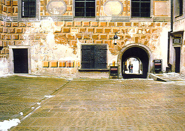 IV. courtyard of the Český Krumlov Castle, testing the colour and durability of pigments