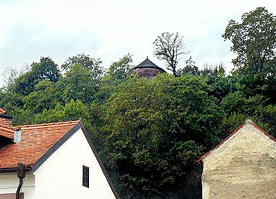 Zámek Český Krumlov, vyhlídkový bod Paraplíčko ve svahu nad Rybářskou ulicí, foto: Lubor Mrázek 