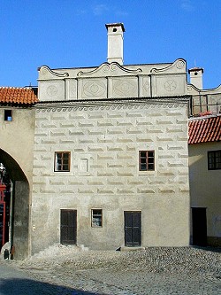 Schloss Nr. 46 - Neue Apotheke, Ansicht vom I. Schlosshof aus, 2000, Foto: Zdena Flašková 