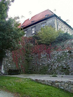 Schloss Nr. 59, Neue Burggrafschaft, Ansicht vom I. Schlosshof aus, 2000, Foto: Zdena Flašková 