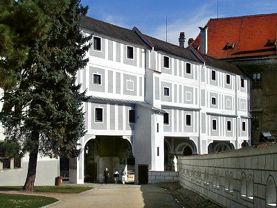 Český Krumlov, Plášťový most, kryté spojovací chodby mezi zámeckým divadlem a Horním hradem, 2000, foto: Lubor Mrázek 