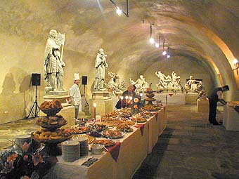 Státní hrad a zámek Český Krumlov, Lapidárium, zážitková gastronomie, 2001, foto: Lubor Mrázek 