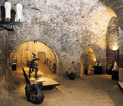 International Gallery of Ceramic Design in Václav´s Cellars at the Český Krumlov Castle, 2000 