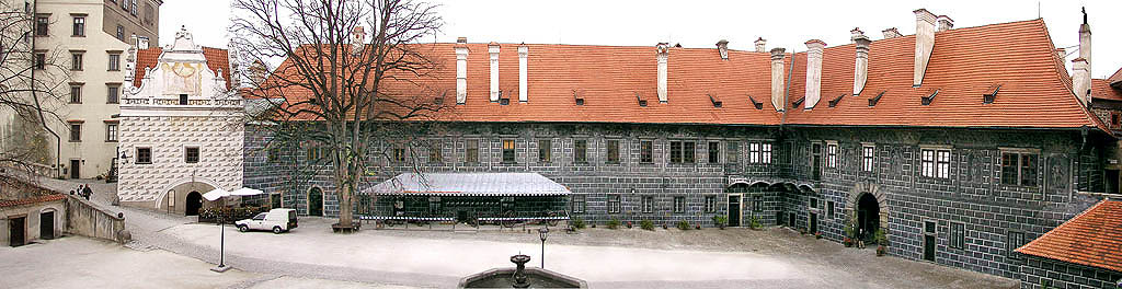 Castle No. 59 - New Burgrave´s House, Panoramic view, 2001, foto: Lubor Mrázek