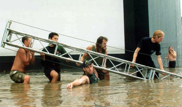 Hura do Krumlova, archiv festivalu 2002, ABP Center 1a